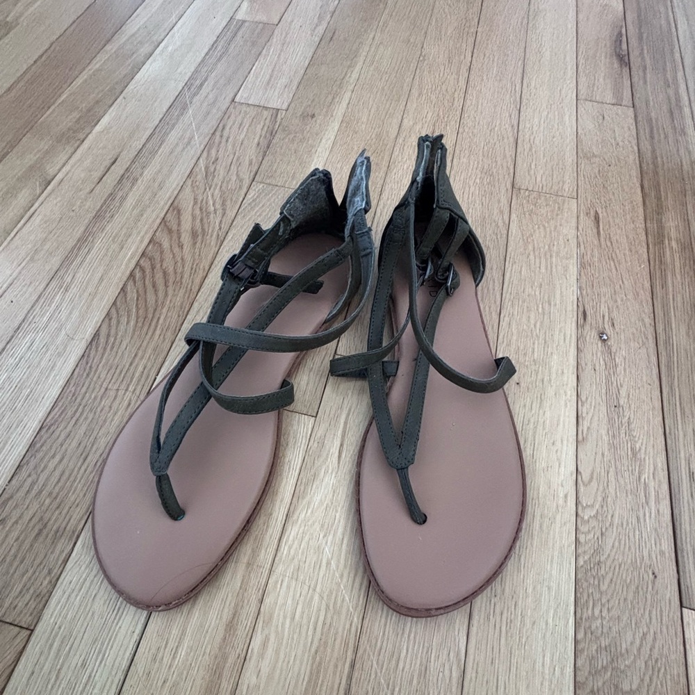 torrid Olive Strappy Toe-Post Sandals with Neutral Footbed